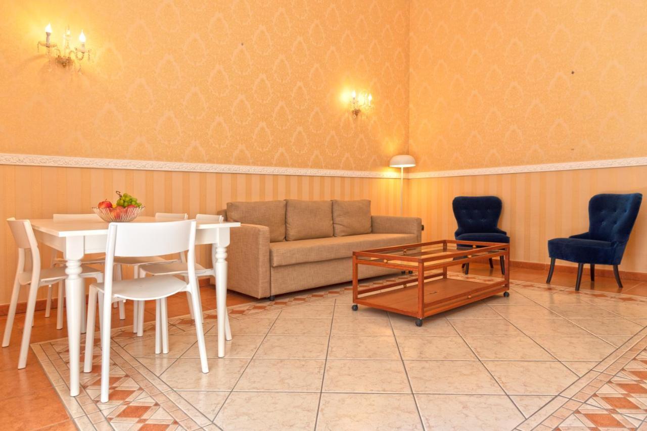 Casa Amalia - Historical Centre Apartment Naples